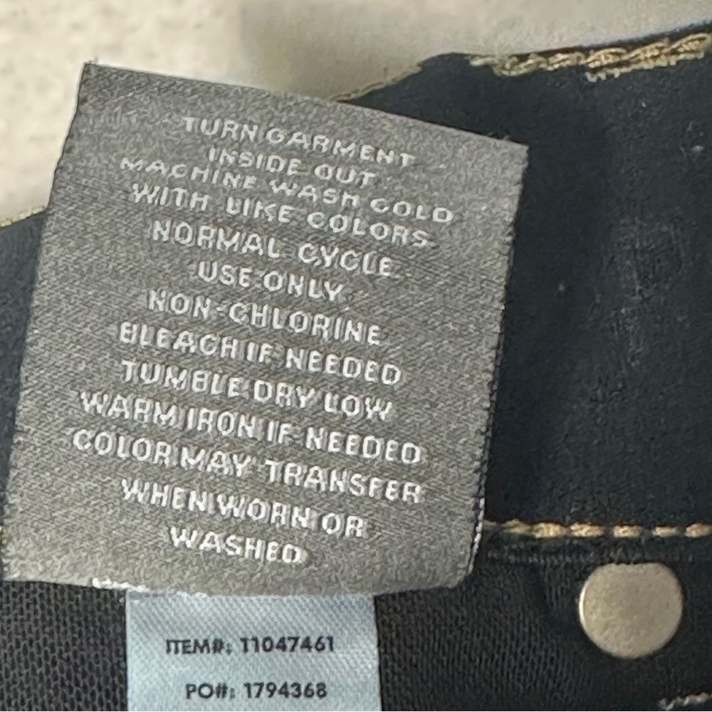 Torrid Womens Bombshell Skinny Jeans Size 18 SHORT Blue Distressed Medium Wash - Picture 11 of 11